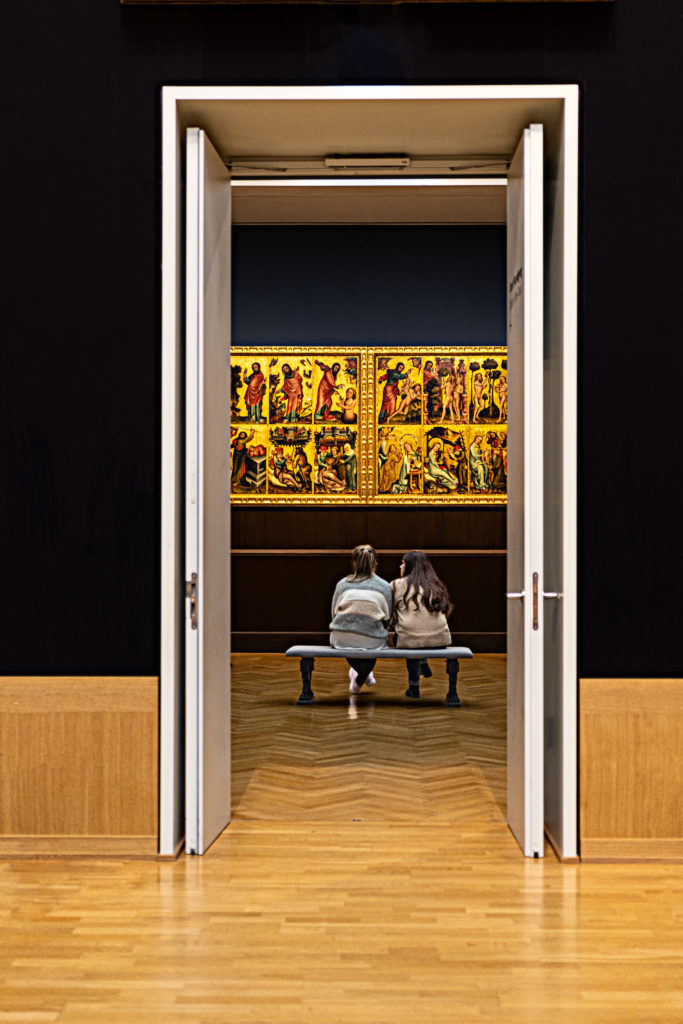 Kunsthalle Hamburg: Tür mit mehrteiligen Altarbild